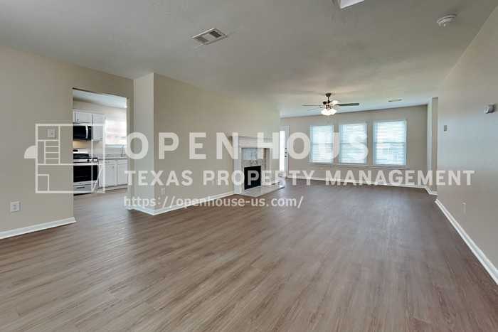 1116 Lake Shore Dr - Photo 5 of 23