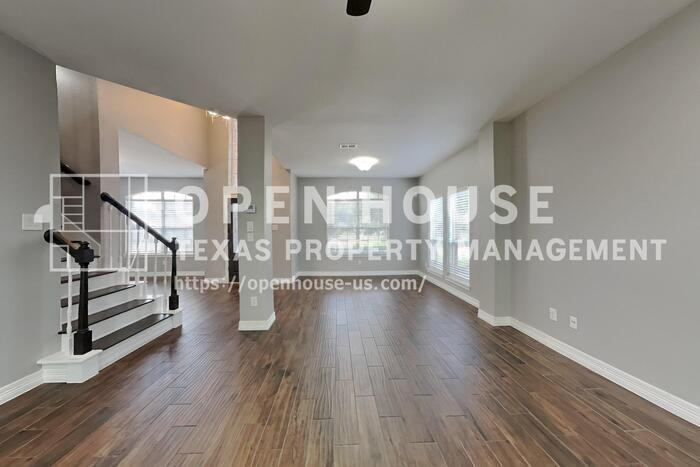 21638 Wildcroft Dr - Photo 5 of 20