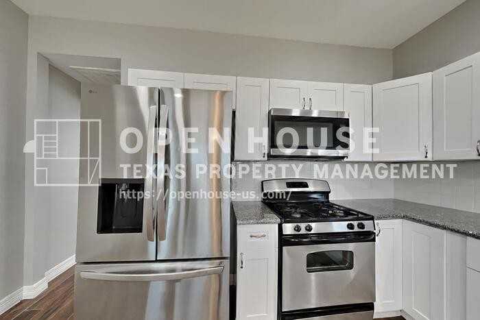 21638 Wildcroft Dr - Photo 7 of 20