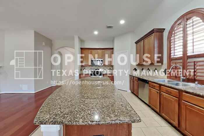 20743 Oakhurst Park Dr - Photo 7 of 25