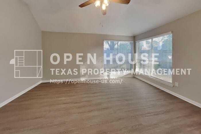 16902 Canyon Ridge Ct - Photo 6 of 23
