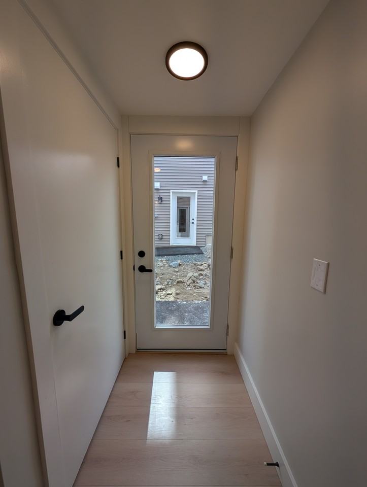 195 Honeygold Drive - Photo 3 of 14