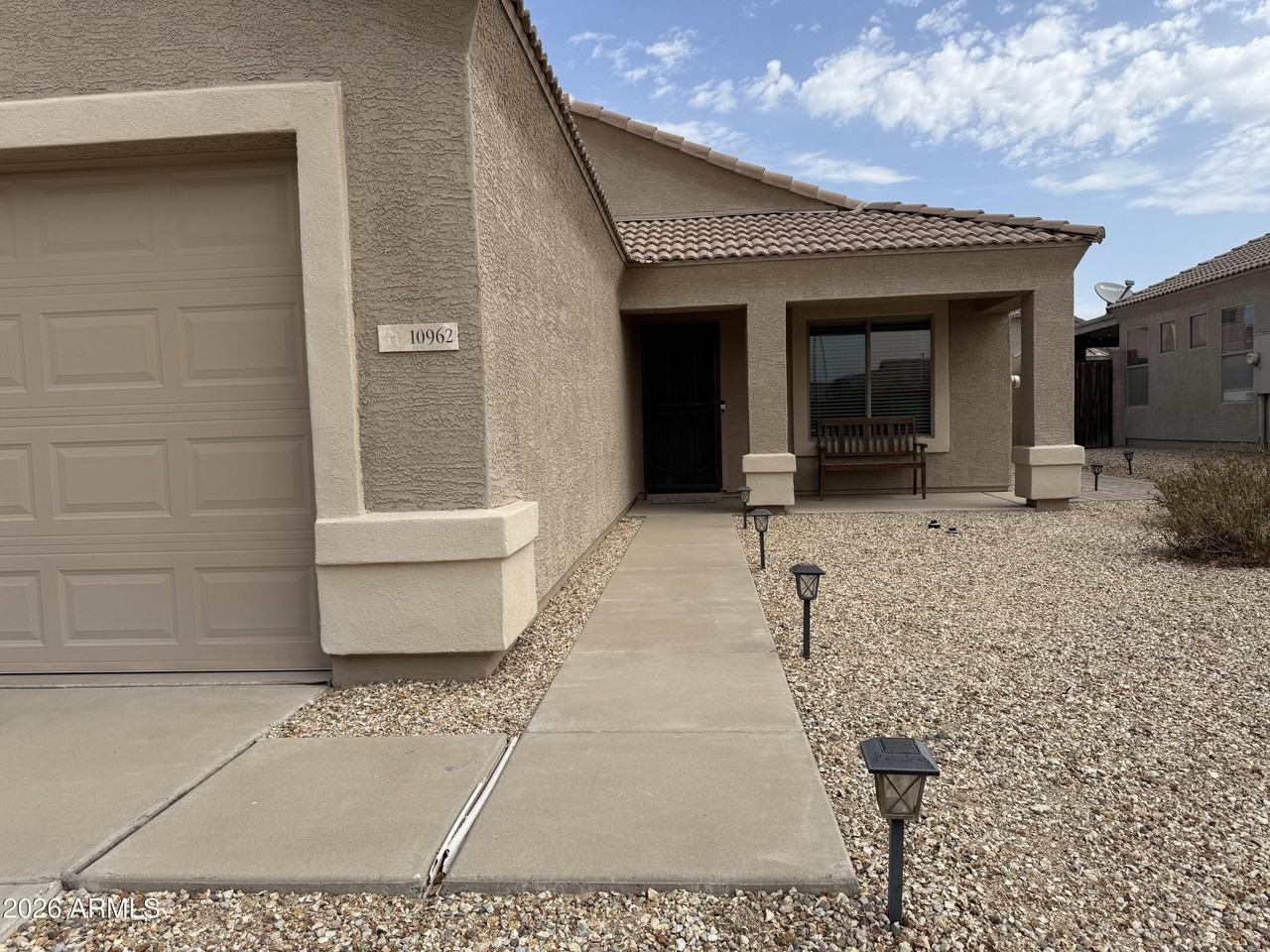 10962 W Manzanita Dr - Photo 2 of 32