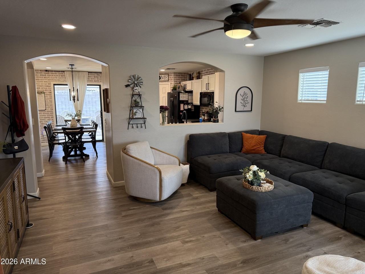 10962 W Manzanita Dr - Photo 3 of 32