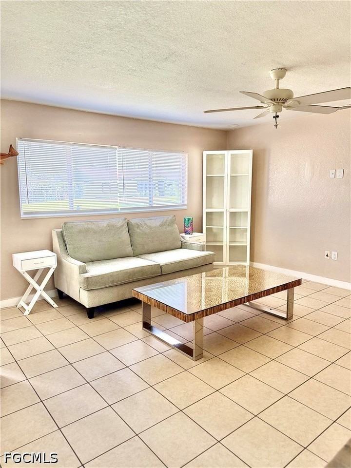 7313 Lobelia Rd - Photo 3 of 14