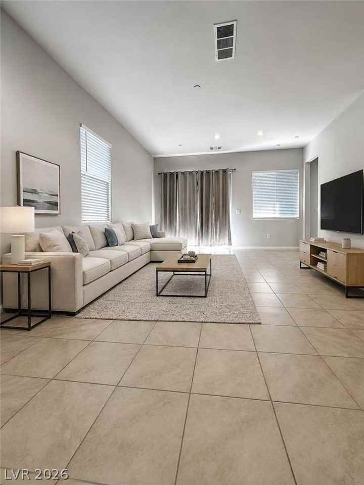 352 Village Hall Pl - Photo 5 of 16