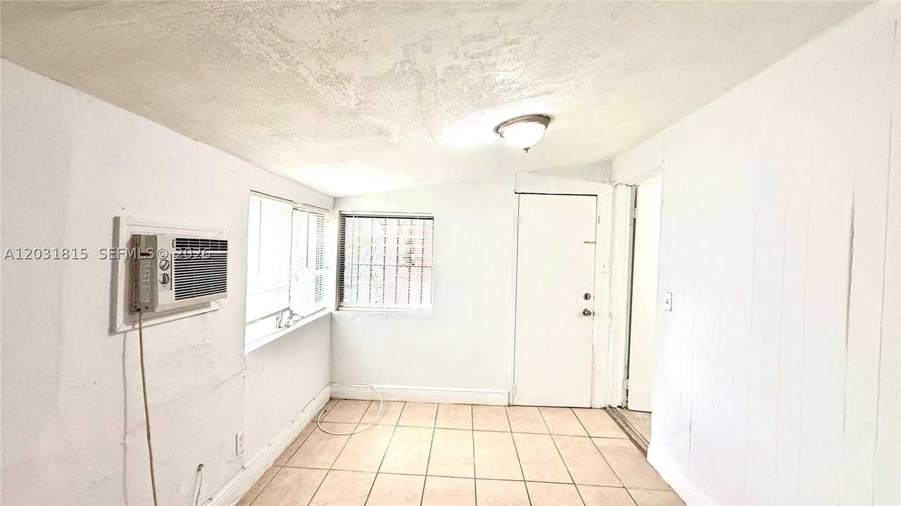 1878 Nw 112th Ter #1 - Photo 2 of 6