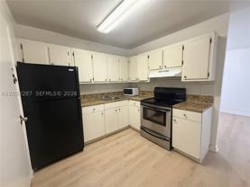 12215 W Dixie Hwy #306 - Photo 1 of 1