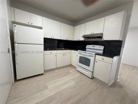 12215 W Dixie Hwy #206 - Photo 1 of 1