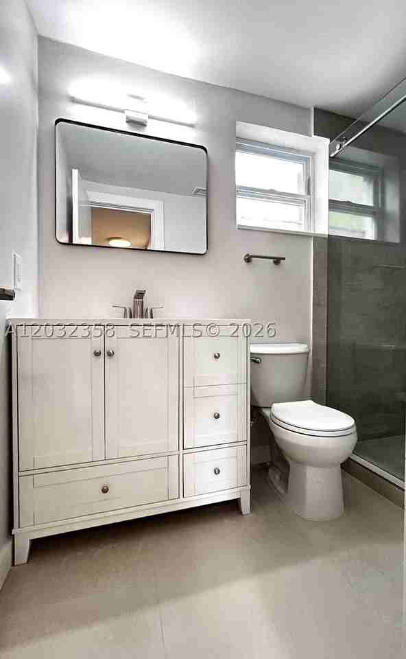 1301 N 12th Ct #10A - Photo 4 of 12