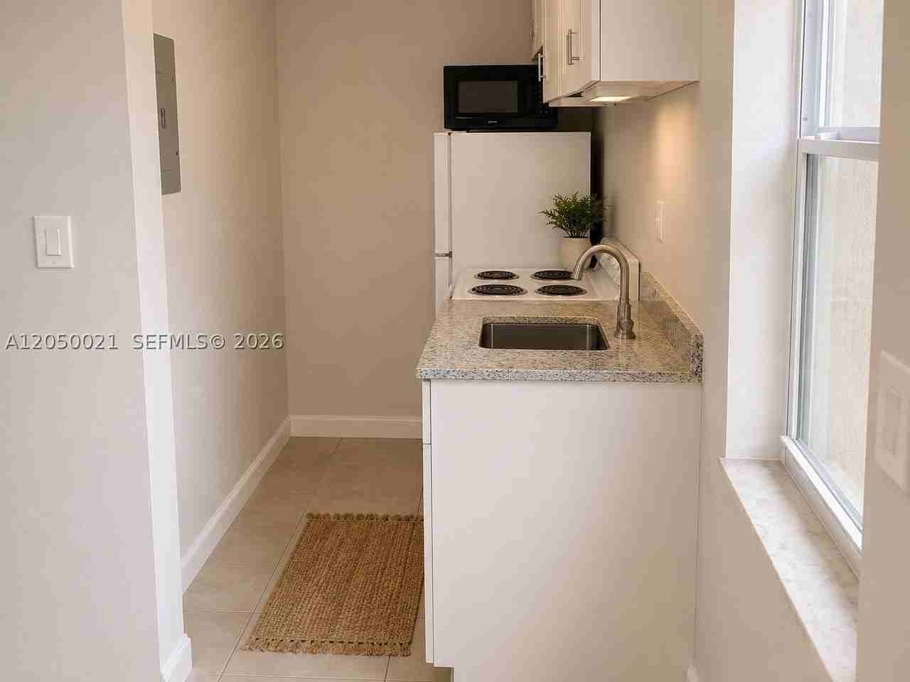 1920 Sw 24th St #1 - Photo 4 of 6