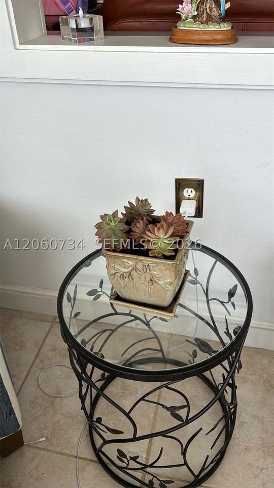 1239 Ne 16th Ave - Photo 6 of 18