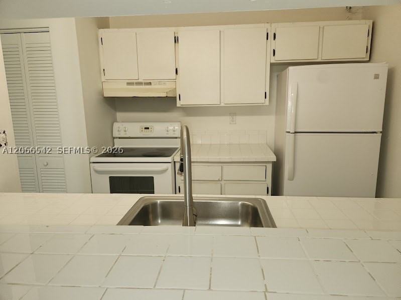 7071 Sw 129th Ave #4 - Photo 4 of 13