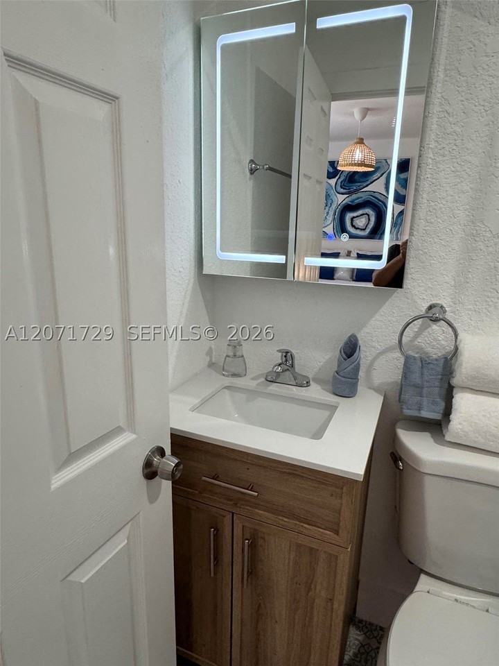9635 Sw 16th St - Photo 5 of 9