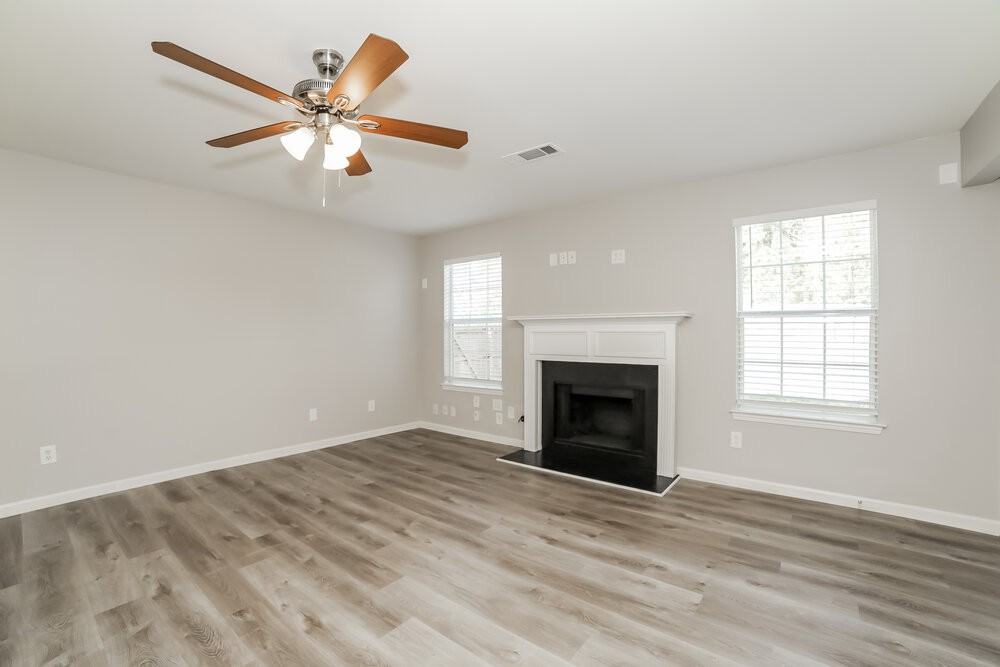 101 Emporia Loop - Photo 4 of 17