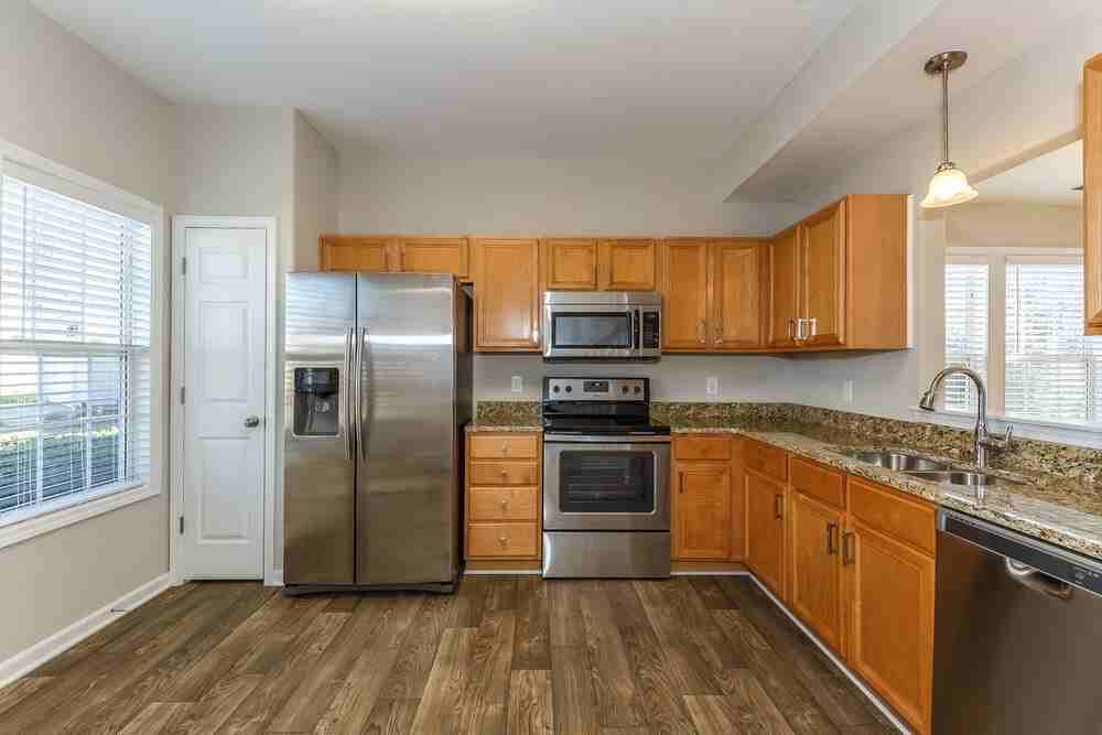 3012 Sunlight Path Dr - Photo 5 of 15