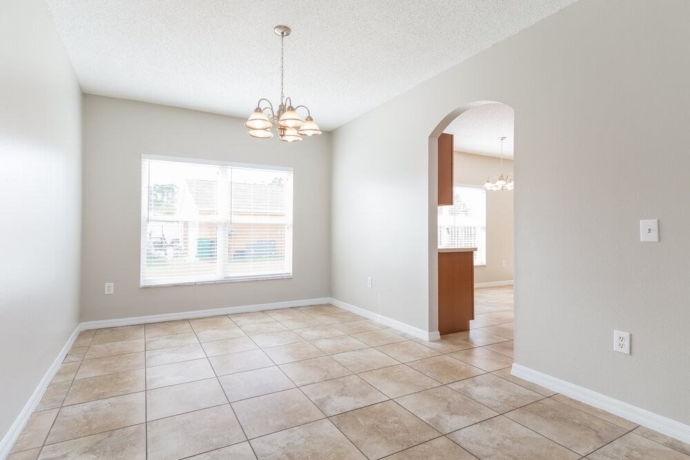 920 Cambridge Ct - Photo 6 of 14