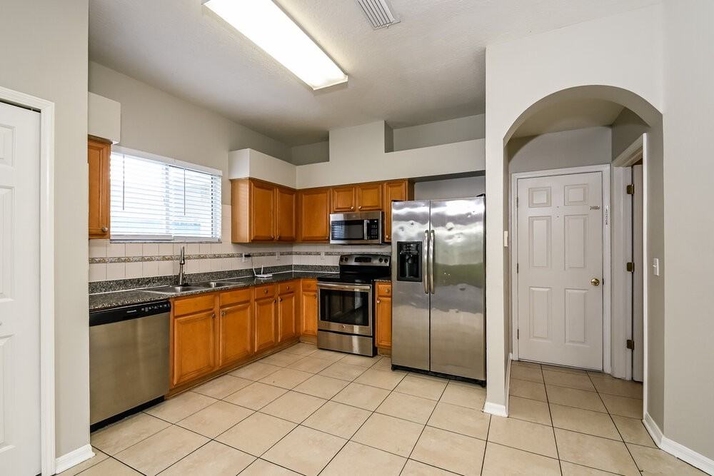 10907 Hoffner Edge Dr - Photo 6 of 17