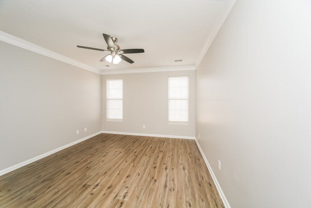 7722 Driscoll St - Photo 5 of 17