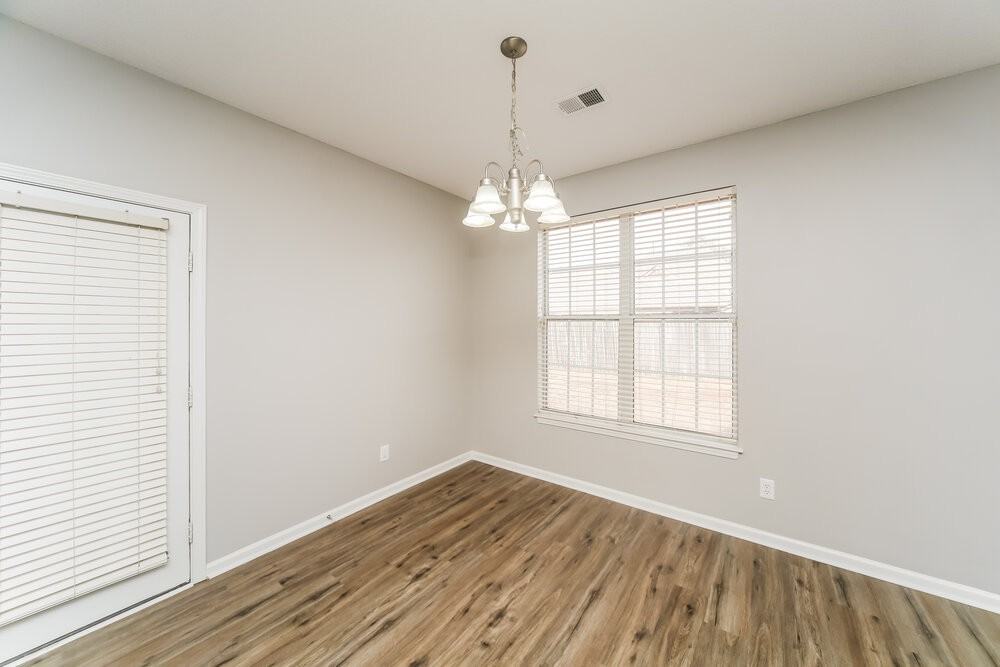 7722 Driscoll St - Photo 7 of 17