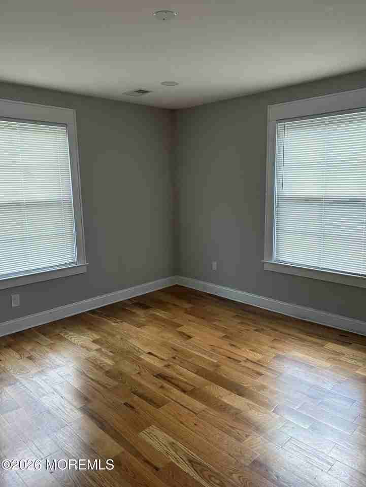 415 E 3rd Ave - Photo 5 of 9