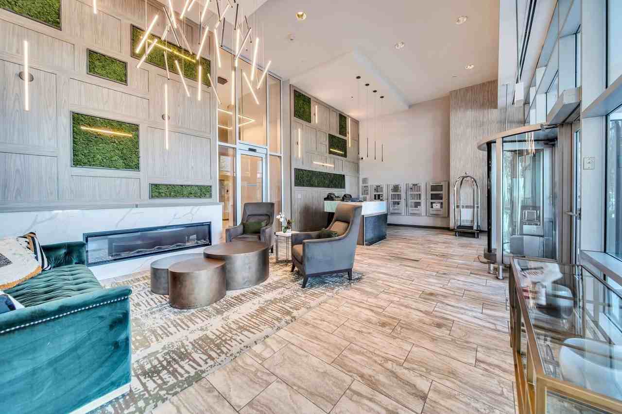 701 S Wells St #3400 - Photo 4 of 50