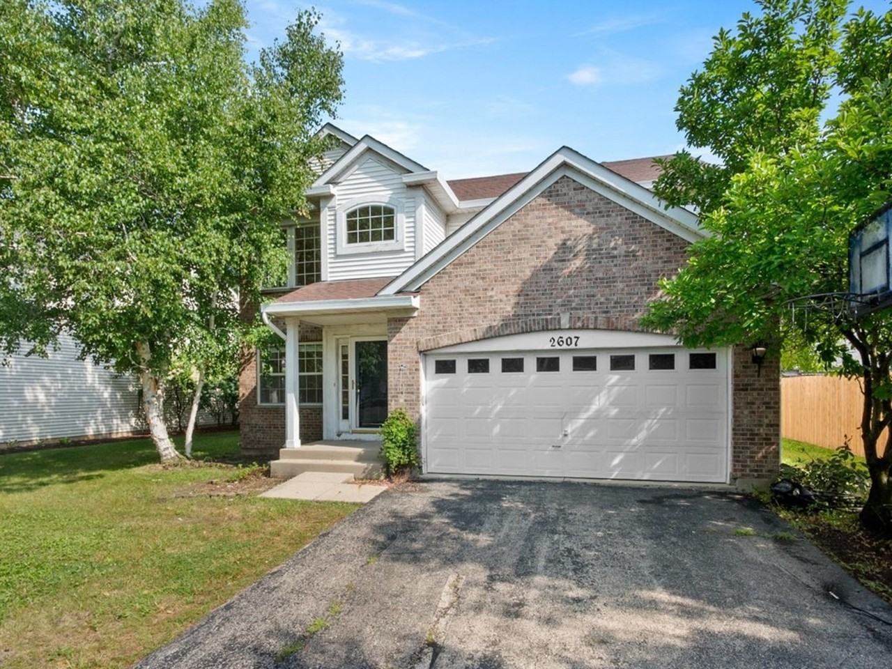 2607 Flagstone Cir - Photo 2 of 36