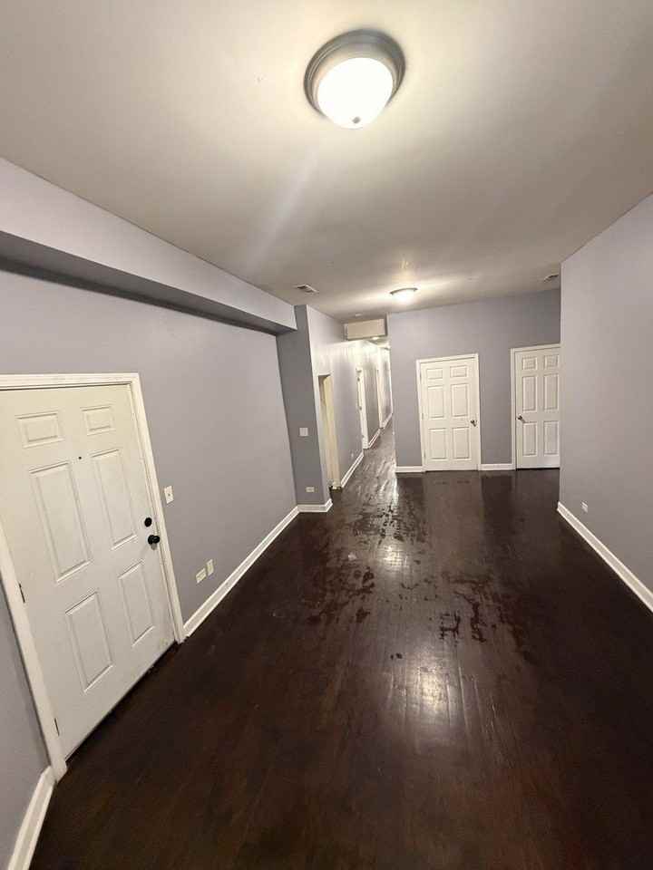 705 W Garfield Blvd #1 - Photo 3 of 13