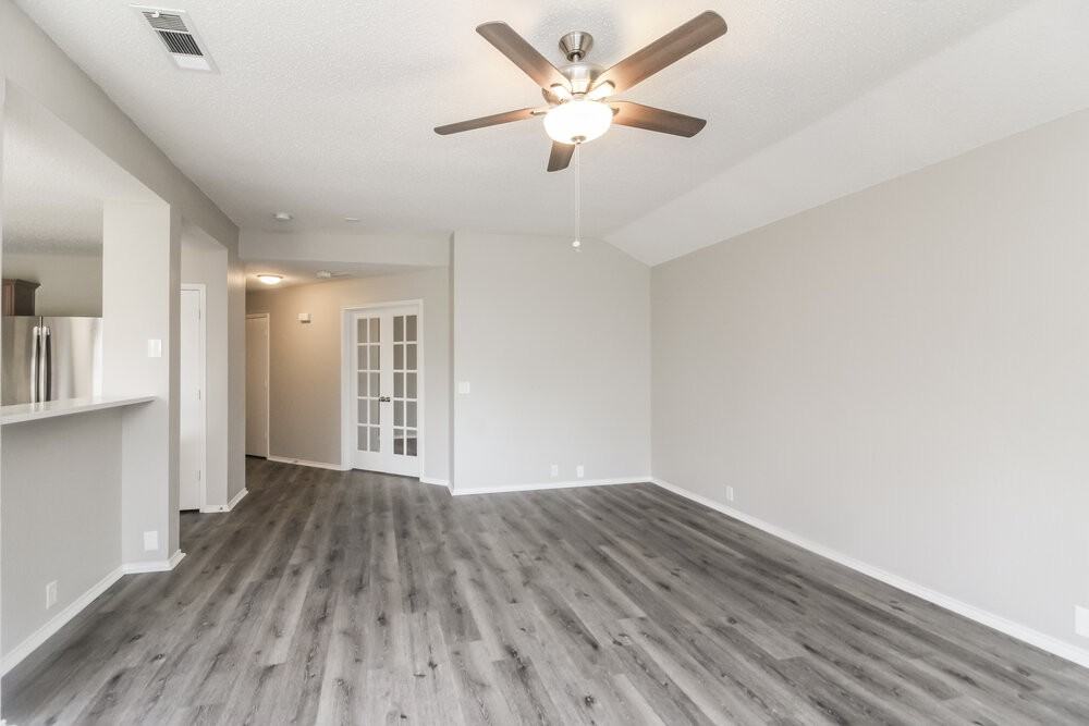 823 Sage Meadow Dr - Photo 6 of 16