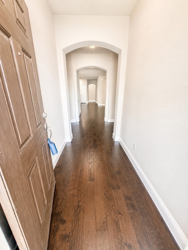 7304 Elm Grove Ln - Photo 2 of 25