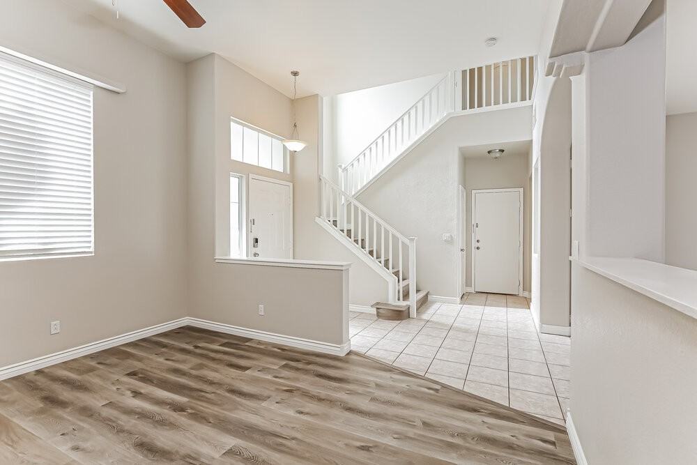 6875 Relic St - Photo 5 of 17