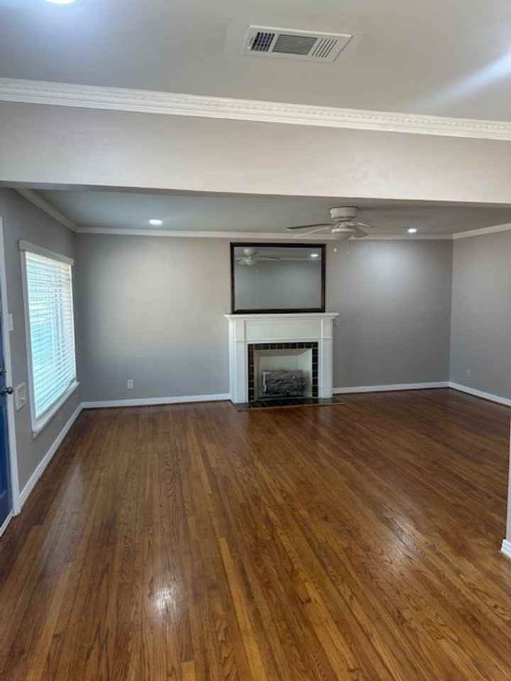 6365 Malcolm Dr - Photo 3 of 12