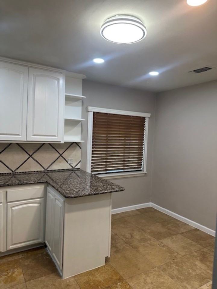 6365 Malcolm Dr - Photo 5 of 12