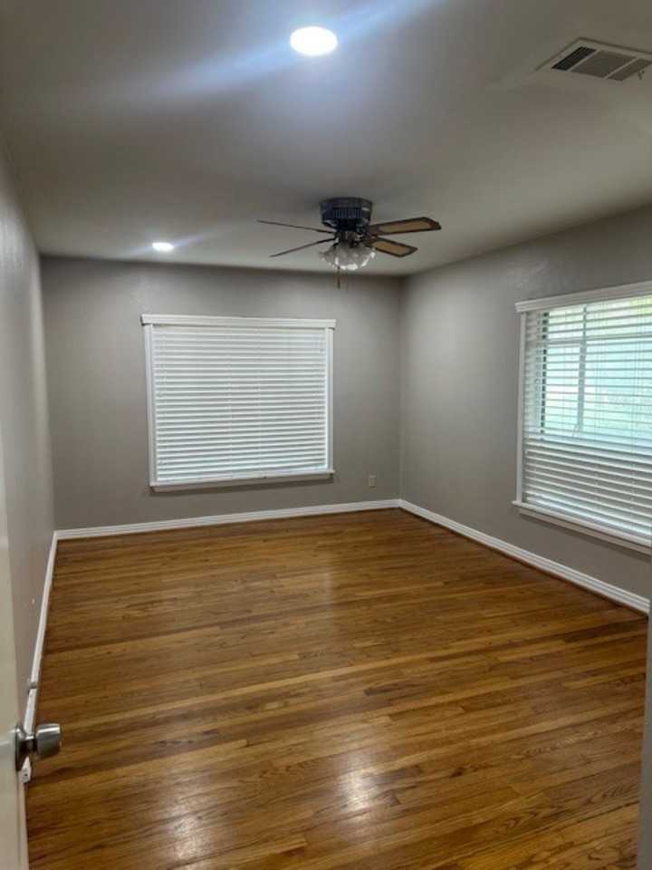 6365 Malcolm Dr - Photo 7 of 12