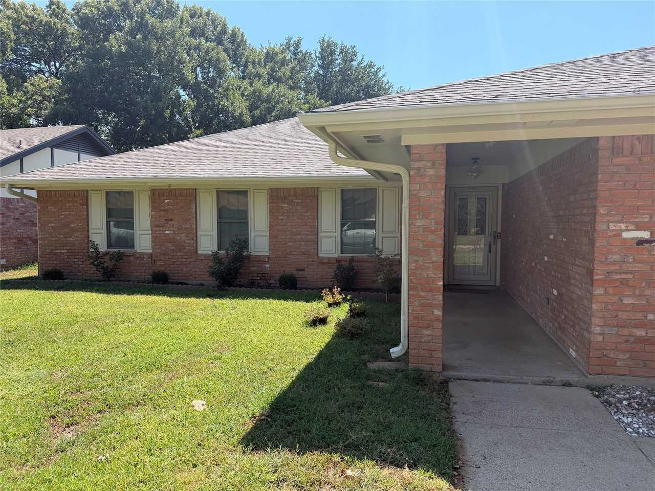 1012 Purdue Dr - Photo 3 of 21