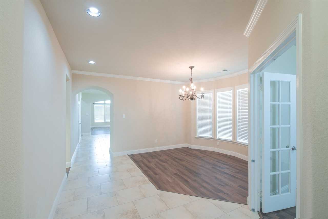 3104 Flowering Springs Dr - Photo 5 of 40