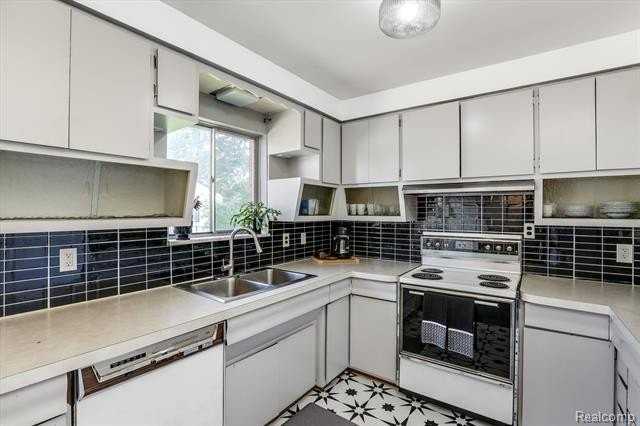 312 W Lincoln Ave - Photo 6 of 18