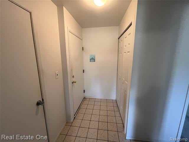 1653 Riverside Dr - Photo 4 of 14