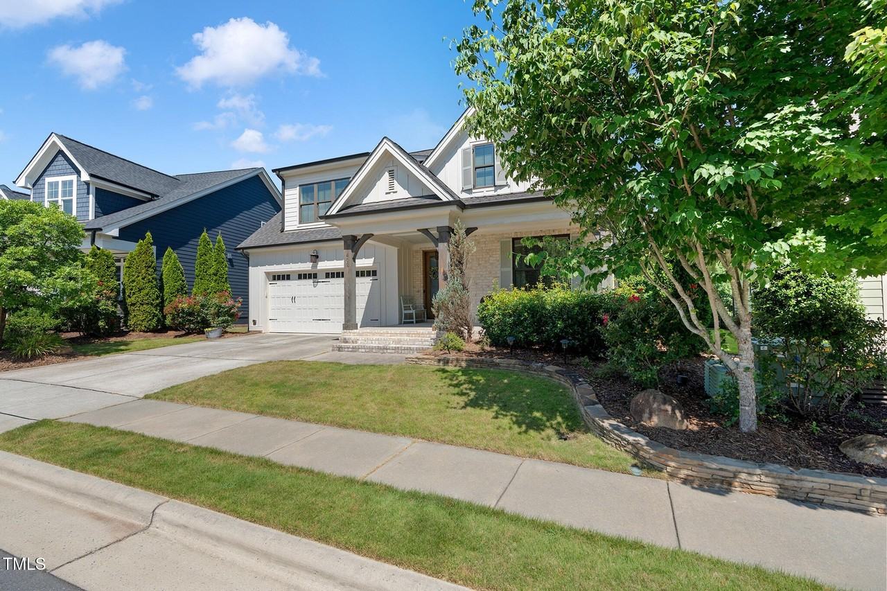 402 Cliffdale Rd - Photo 2 of 48