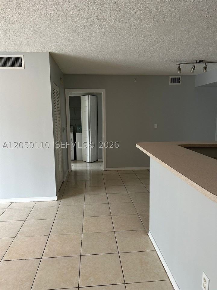 11185 Sw 6th St #201 - Photo 4 of 4