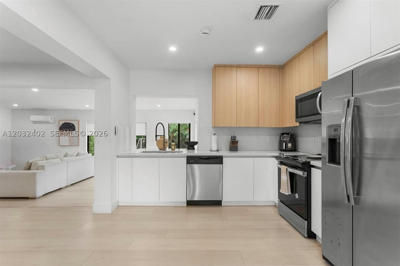 151 Nw 146th St #151 - Photo 6 of 27