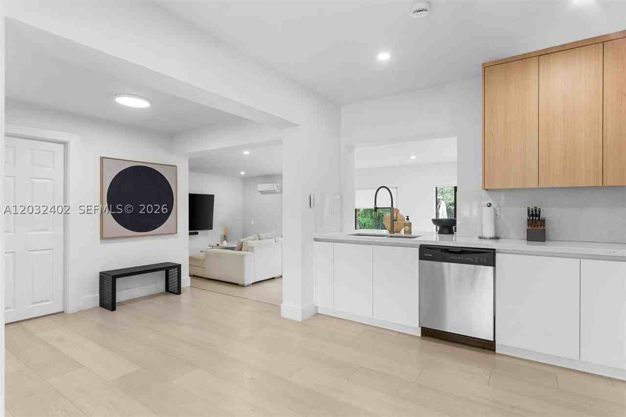 151 Nw 146th St #151 - Photo 7 of 27