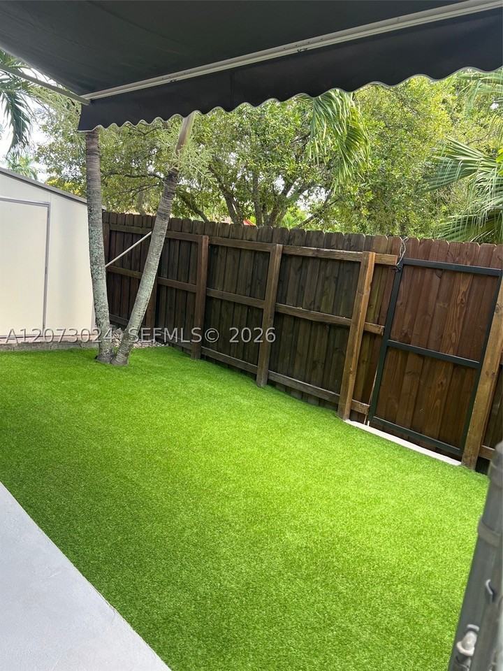 5004 Sw 140th Ct #A - Photo 4 of 50