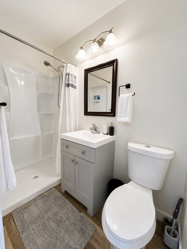 630 N 11th Ave - Photo 4 of 11