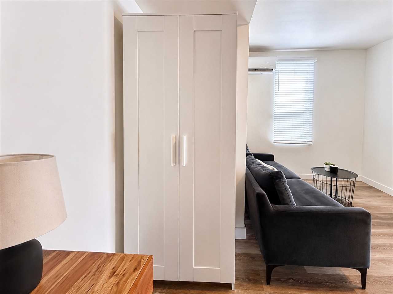 630 N 11th Ave - Photo 6 of 11