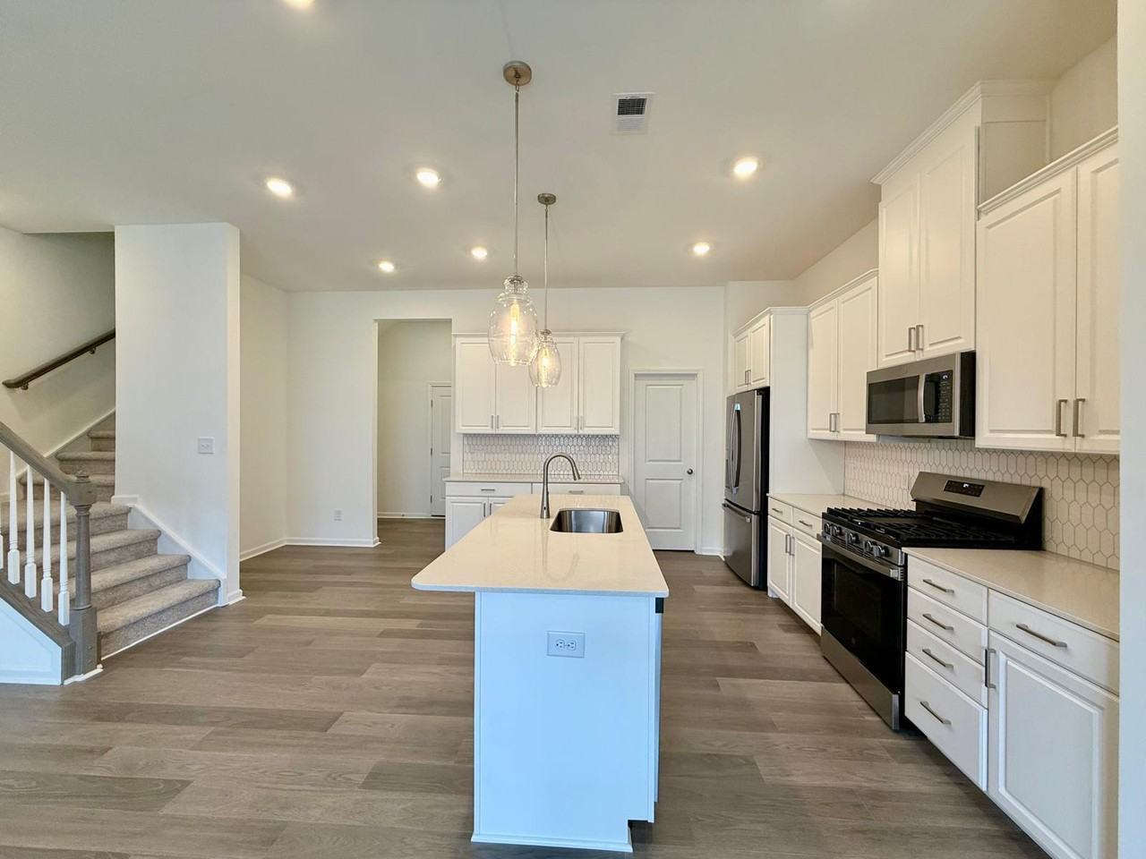 206 Silver Fleet Dr #1 - Photo 3 of 26
