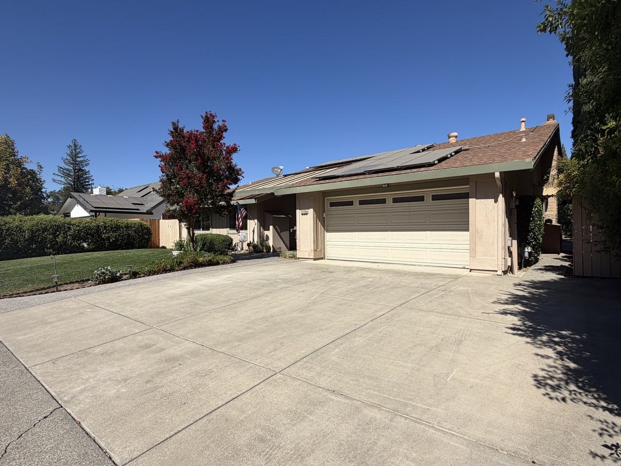 113 Riverview Ct #1 - Photo 2 of 25
