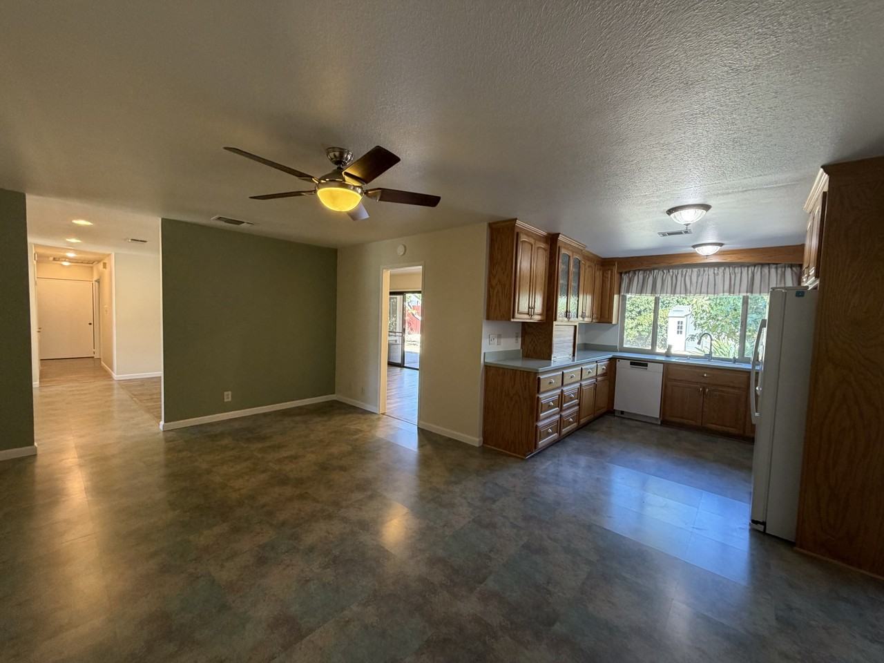 113 Riverview Ct #1 - Photo 7 of 25