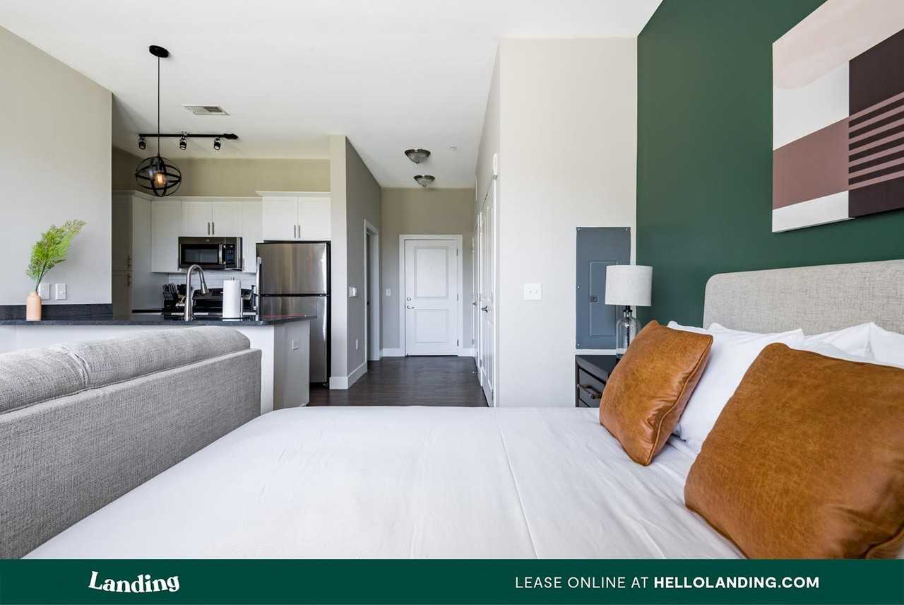 1221 E. Broadway - Photo 4 of 50
