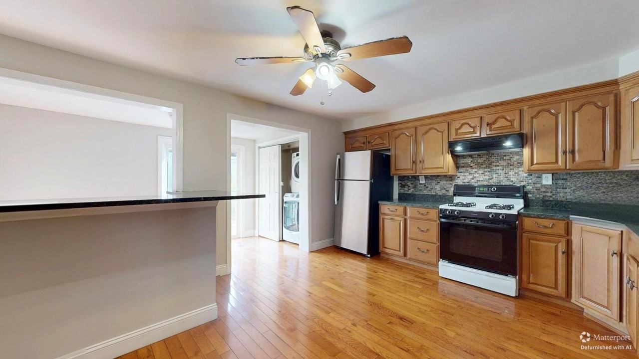 161 Bennington St #1 - Photo 3 of 16
